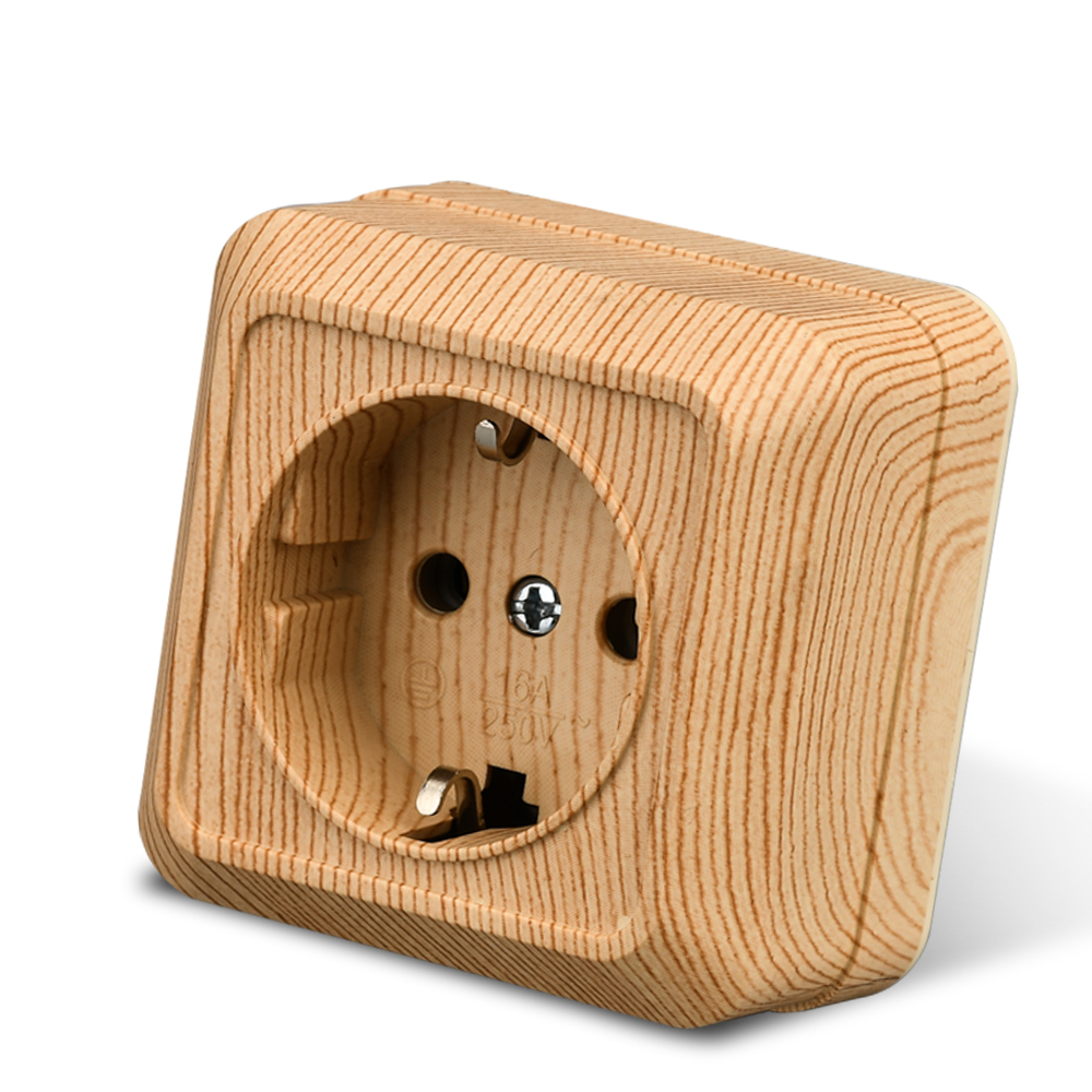 Outdoor Power Port - WESA Drewniane wtyczki do gniazd ściennych